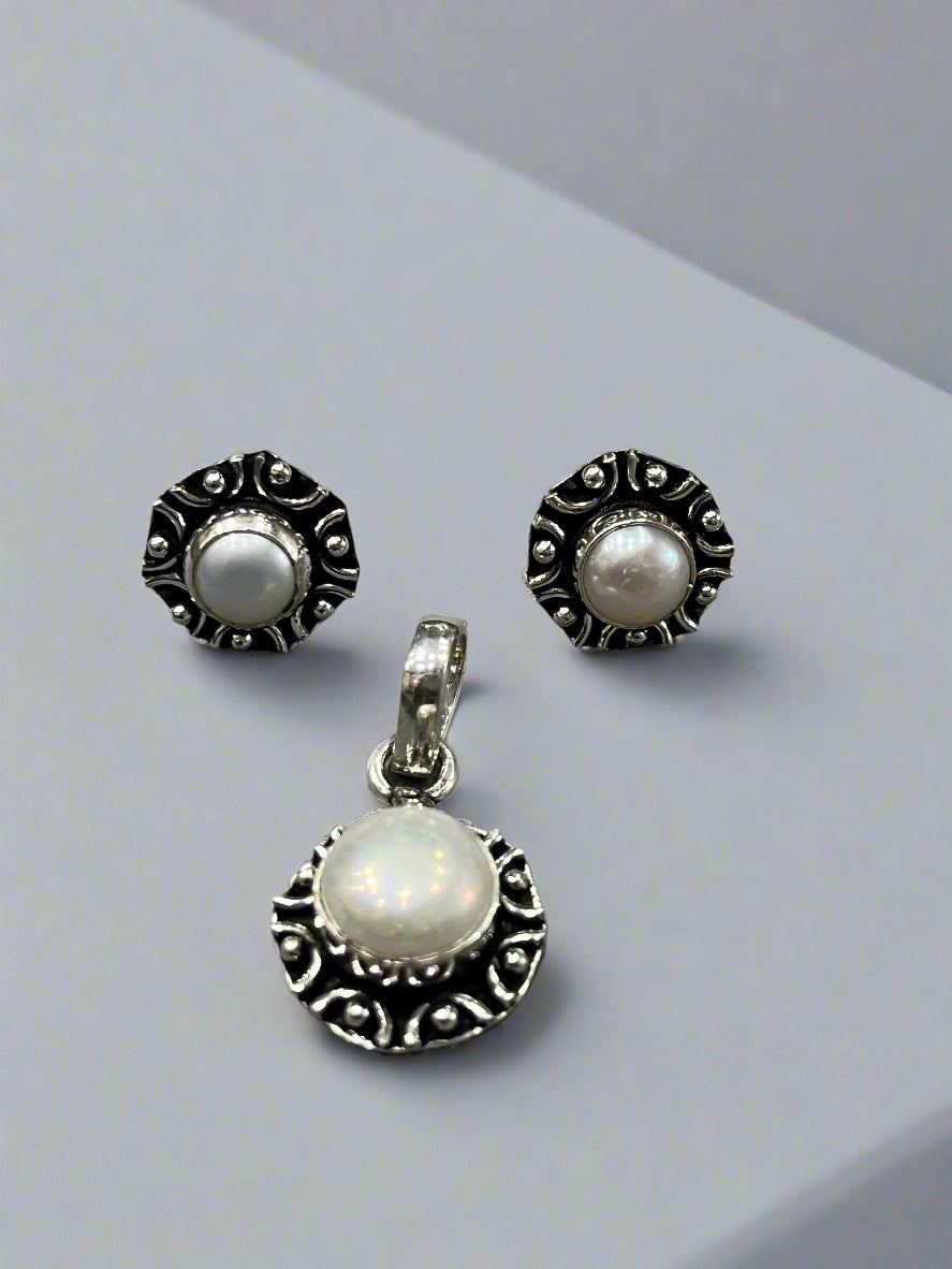 PANDANT EARRING
