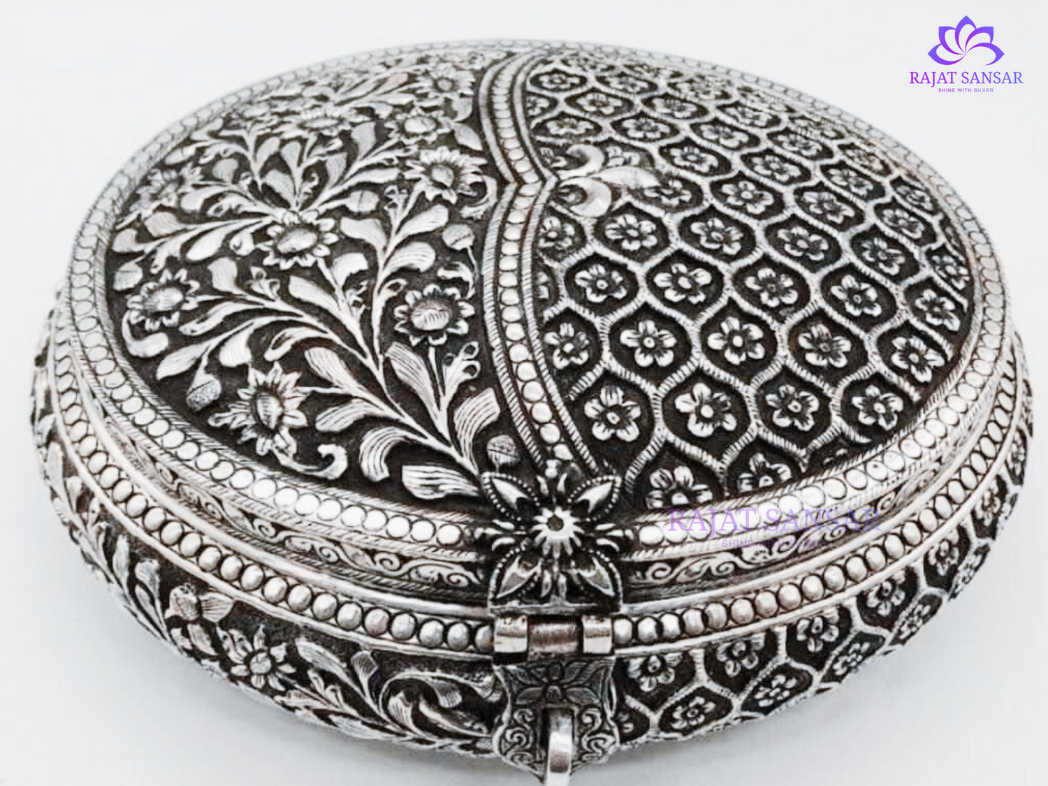 Silver Oxidized Dry Fruit Box