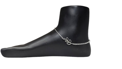 92.5 Italian Sterling Silver Anklet with a leaf motif