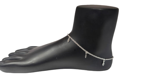 92.5 Italian Plain Silver anklet with small decorative charms