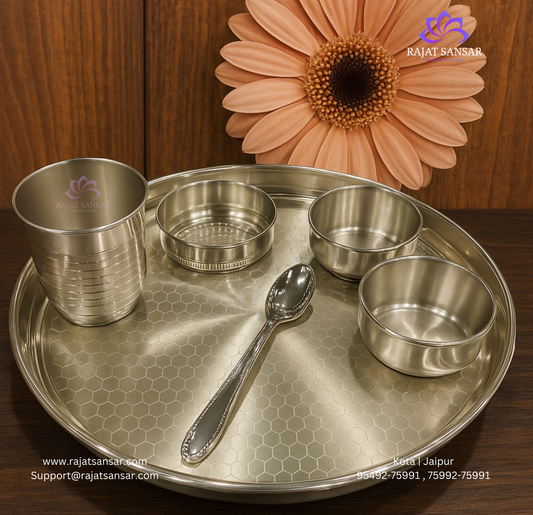 Pure Silver Articles Dinner Set – Luxury Dining with Timeless Elegance