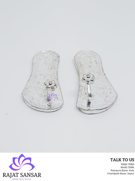 Silver Feet – A Sacred Symbol of Devotion & Auspiciousness
