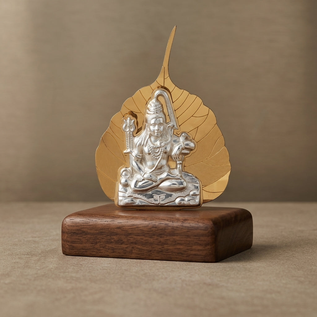 92.5 Silver Mahadev Wooden Peepal Leaf Table Stand