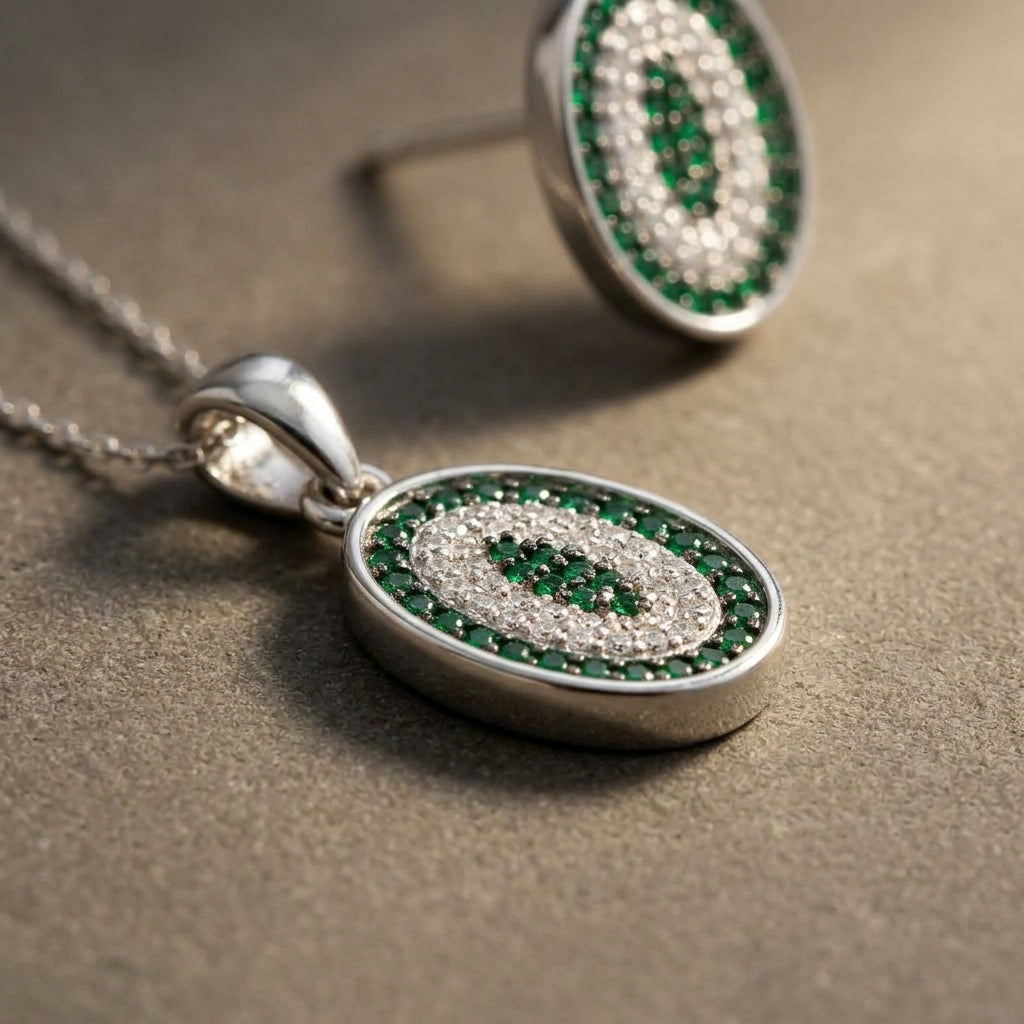 92.5 Sterling Silver Oval Circular Emerald Green and white Stone Pendant Set