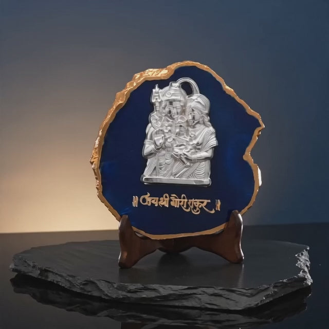 92.5 Silver Shiv Parivar Agate Stone Stand